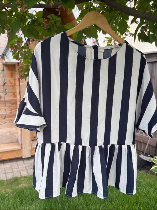 Dex Tops - Dex Navy and White Striped Peplum Blouse Size Medium